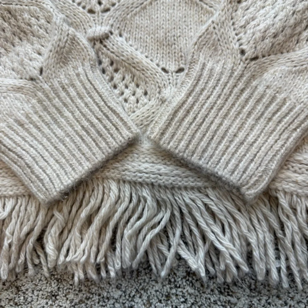 Frye Oatmeal Heather Knit Fringe Sweater | Boho Chunky Textured Pullover Large - Picture 6 of 11